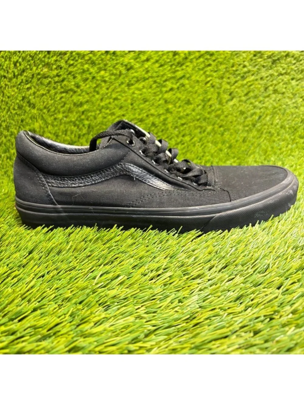 Vans Old Skool Mens Size 10.5 Triple Black Athletic Skateboard Shoes Sneakers